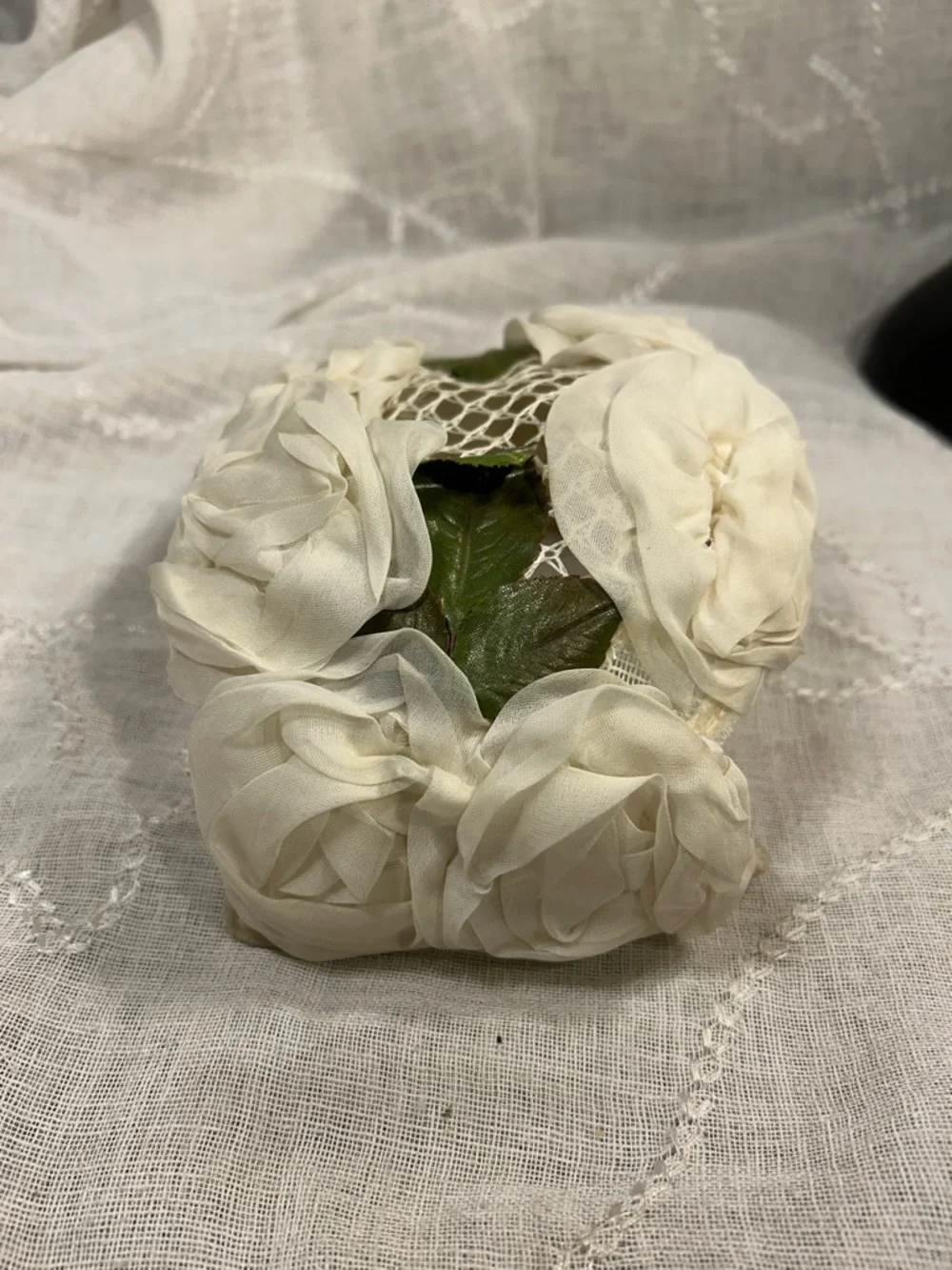 Vintage floral flower headpiece halo piece - Picture 9 of 9